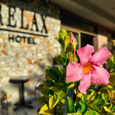 Relax Hotel Палиохора Екстериор снимка
