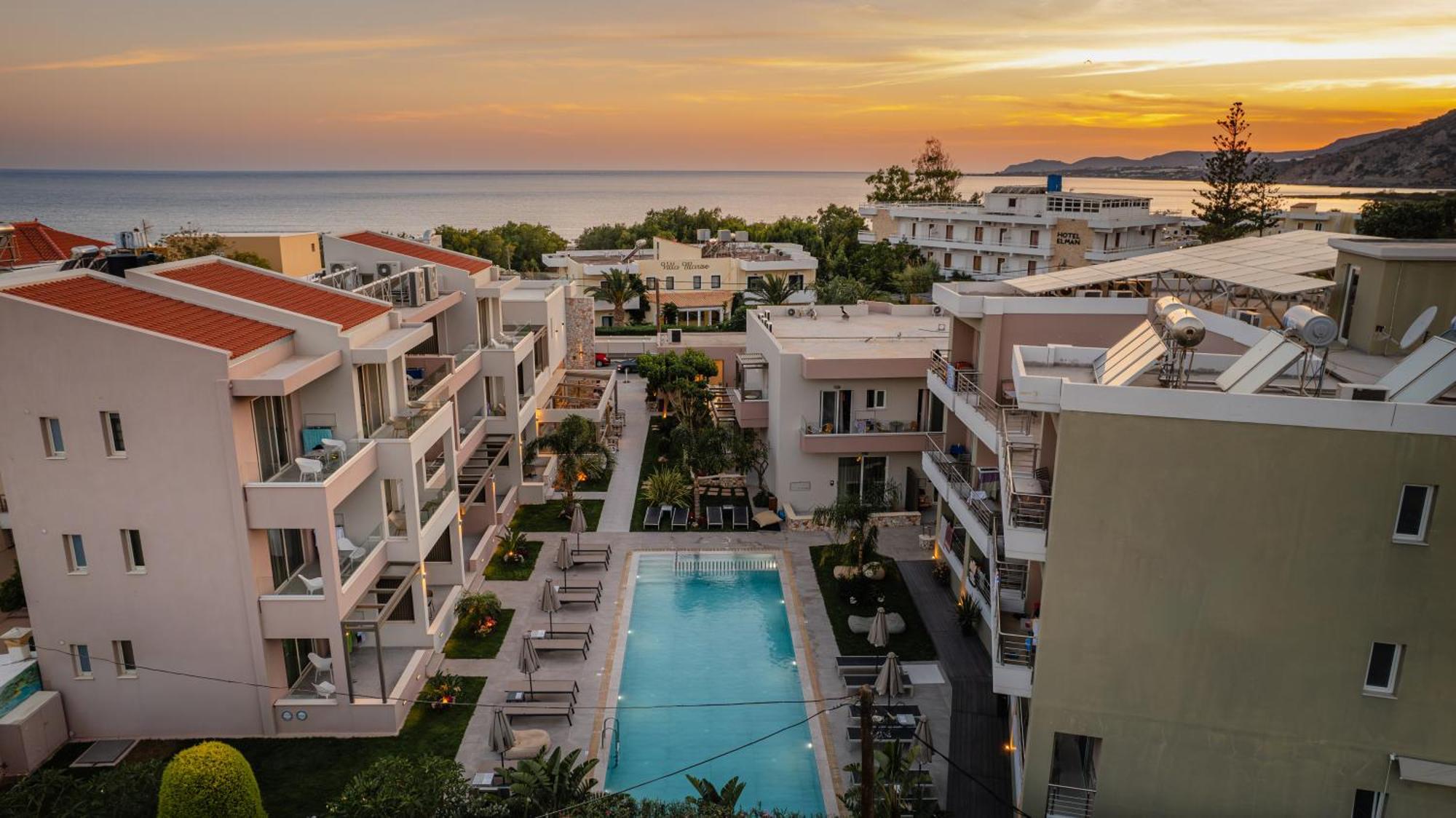 Relax Hotel Палиохора Екстериор снимка