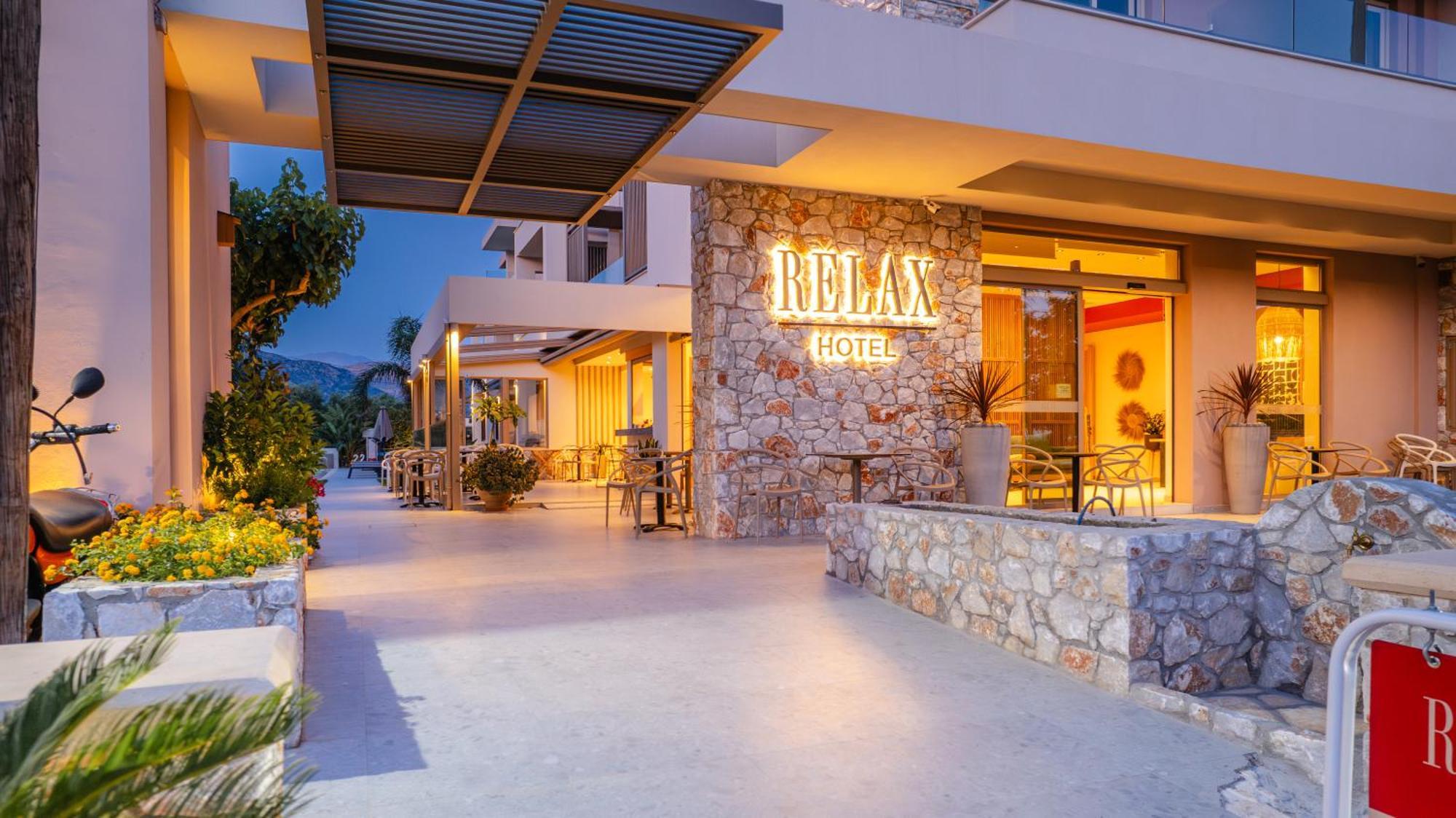 Relax Hotel Палиохора Екстериор снимка