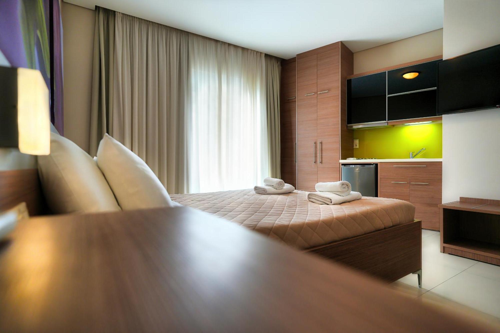 Relax Hotel Палиохора Екстериор снимка